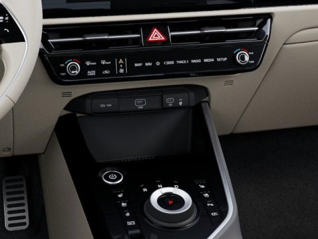 Photo of 2025 White Kia Niro EV