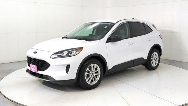 Photo of 2022 White Ford Escape