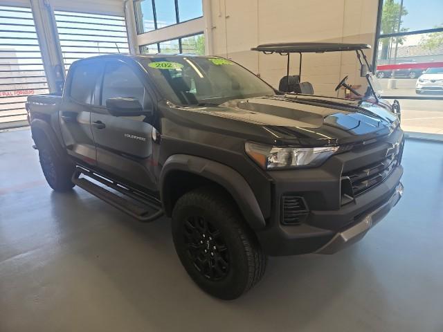 Photo of 2024 Black Chevrolet Colorado