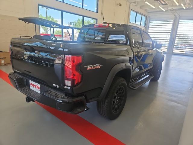 Photo of 2024 Black Chevrolet Colorado