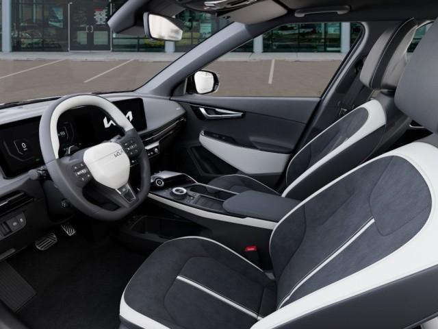 Photo of 2025 White Kia EV6