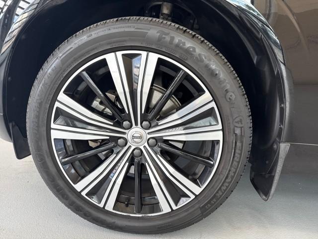 Photo of 2022 Black Volvo XC60