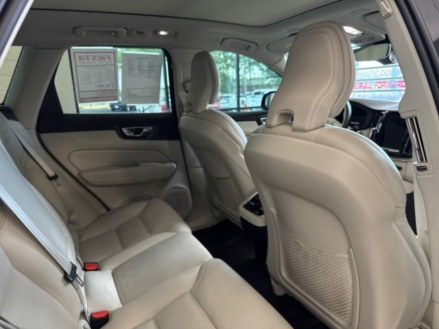Photo of 2022 Black Volvo XC60