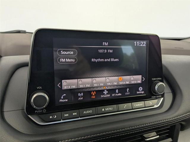 Photo of 2023 Brilliant Silver Metallic Nissan Rogue