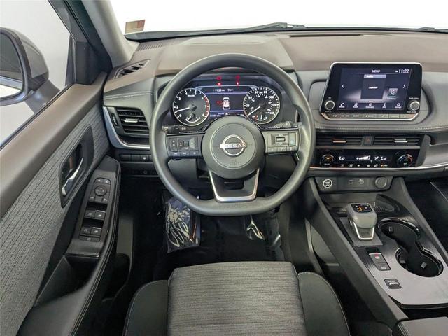 Photo of 2023 Brilliant Silver Metallic Nissan Rogue