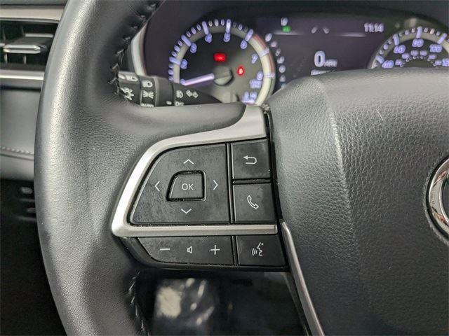 Photo of 2024 Celestial Silver Metallic Toyota Highlander