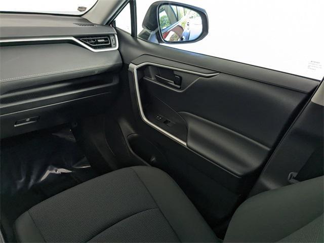 Photo of 2022 Pearl Toyota RAV4