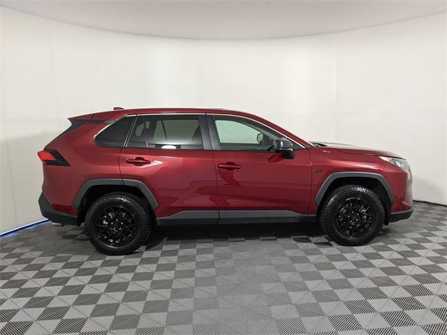 Photo of 2022 Pearl Toyota RAV4
