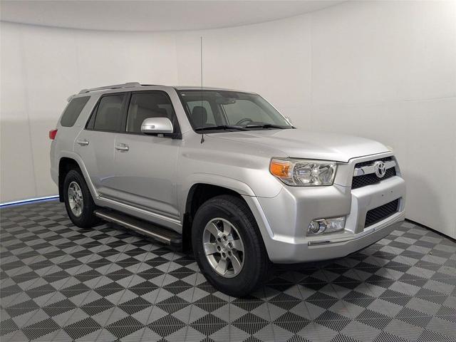 Photo of 2013 Black Toyota 4Runner