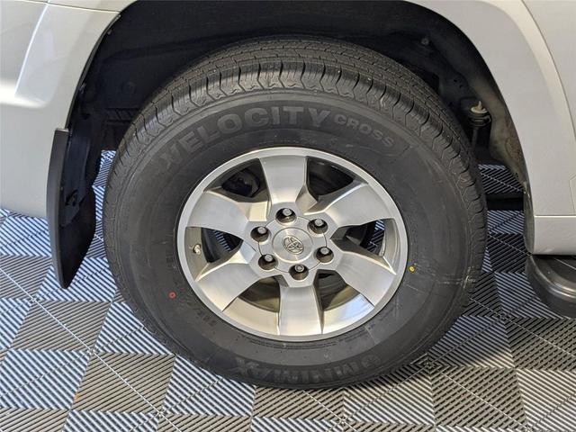 Photo of 2013 Black Toyota 4Runner