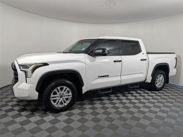 Photo of 2023 Ice Cap Toyota Tundra