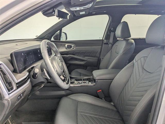 Photo of 2024 Wolf Gray Kia Sorento