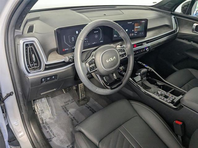 Photo of 2024 Wolf Gray Kia Sorento