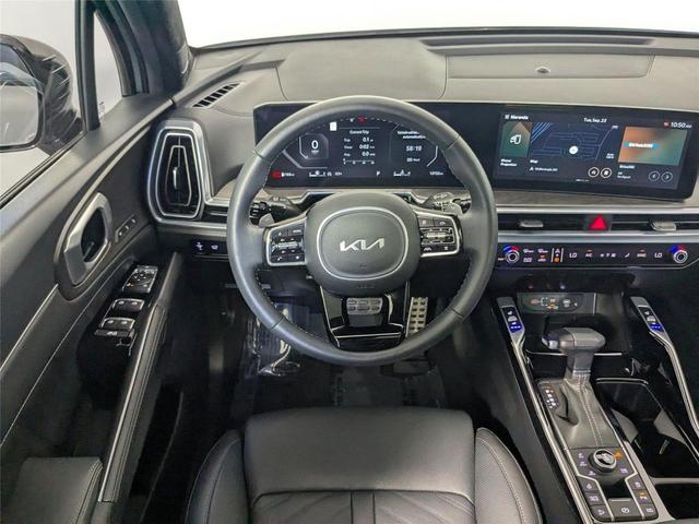 Photo of 2024 Wolf Gray Kia Sorento