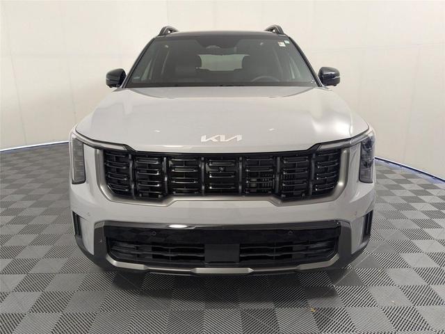 Photo of 2024 Wolf Gray Kia Sorento