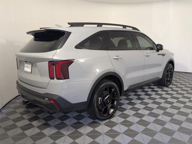 Photo of 2024 Wolf Gray Kia Sorento