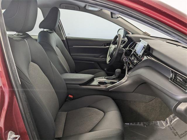 Photo of 2022 Pearl Toyota Camry