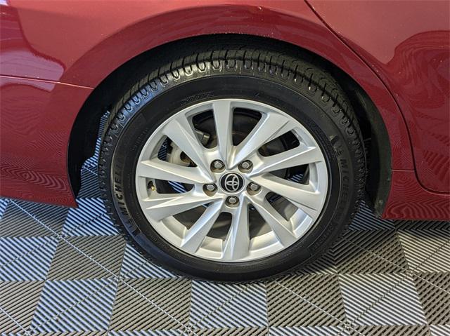 Photo of 2022 Pearl Toyota Camry