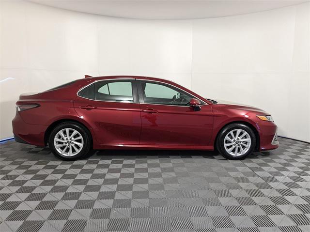 Photo of 2022 Pearl Toyota Camry