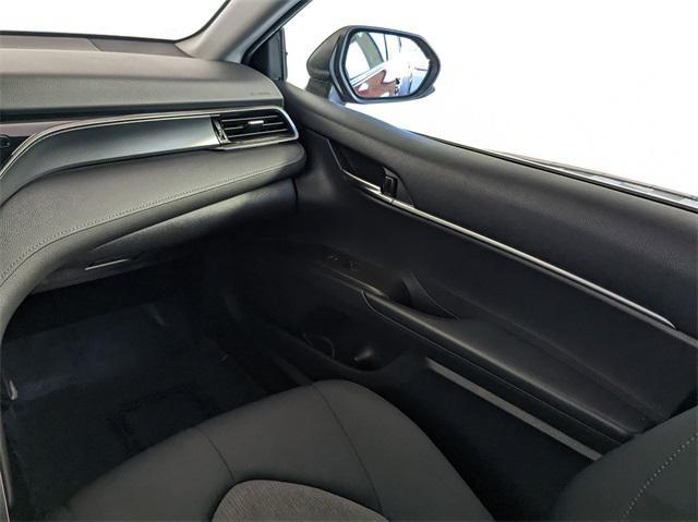 Photo of 2022 Pearl Toyota Camry