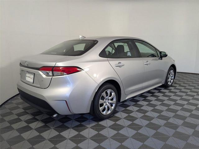 Photo of 2025 Classic Silver Metallic Toyota Corolla