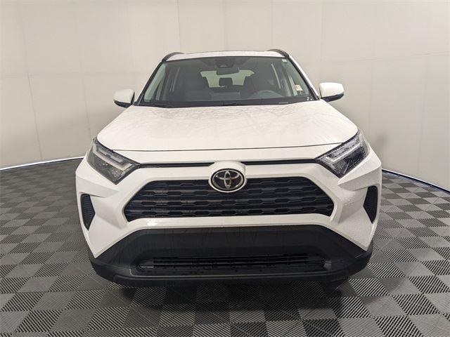 Photo of 2024 Ice Cap Toyota RAV4