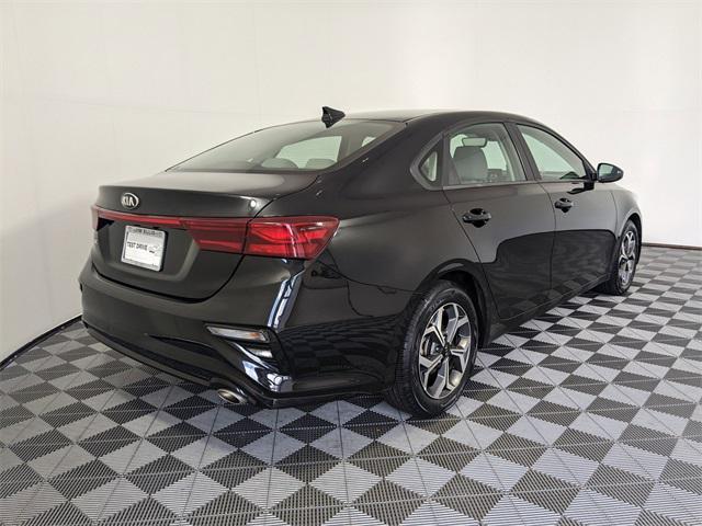 Photo of 2021 Aurora Black Kia Forte
