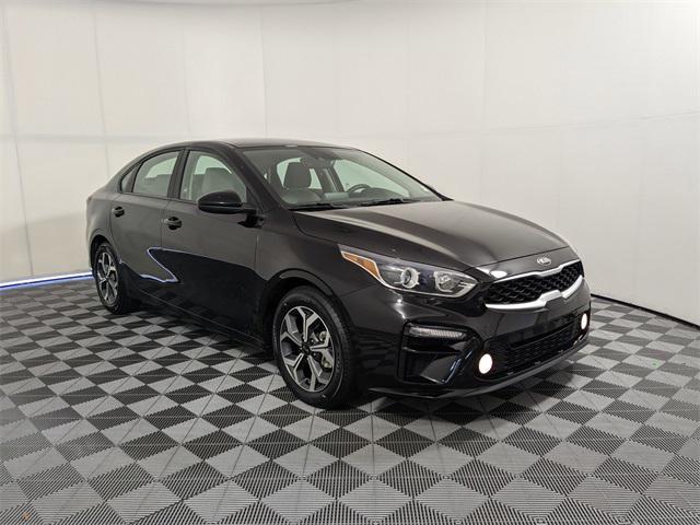 Photo of 2021 Aurora Black Kia Forte
