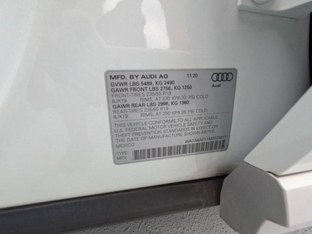 Photo of 2021 Glacier White Metallic Audi Q5