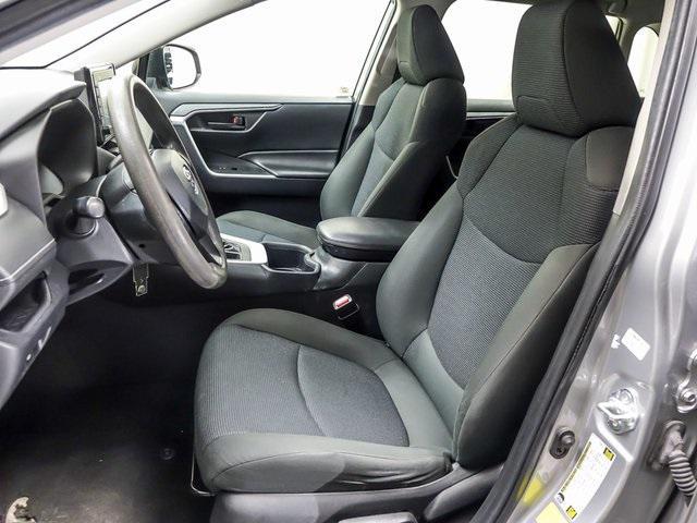 Photo of 2022 Silver Sky Metallic Toyota RAV4