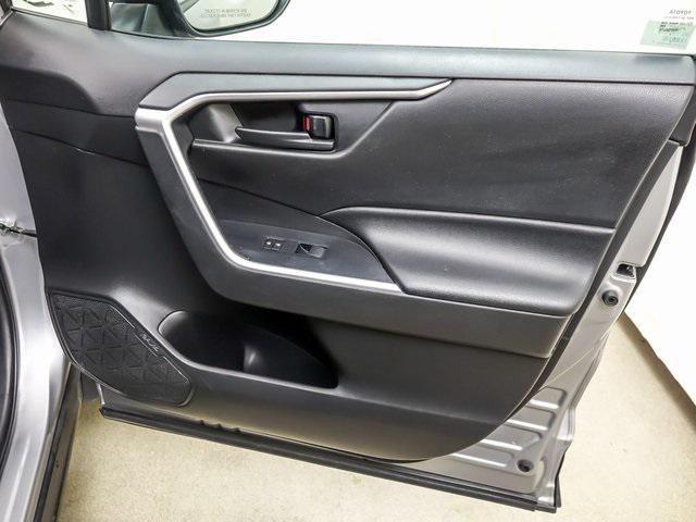 Photo of 2022 Silver Sky Metallic Toyota RAV4