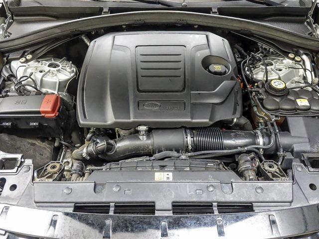 Photo of 2021 Gray Land Rover Range Rover Velar