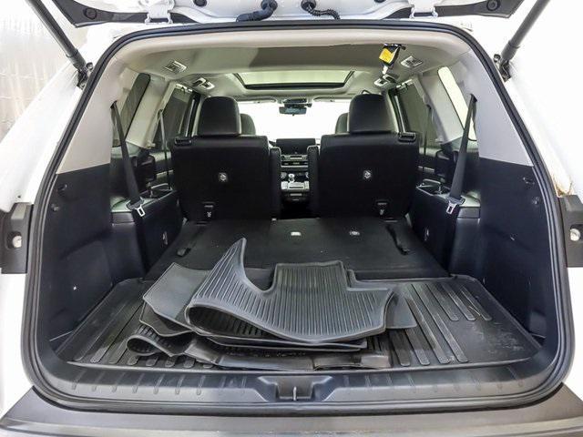 Photo of 2024 Wind Chill Pearl Toyota Grand Highlander