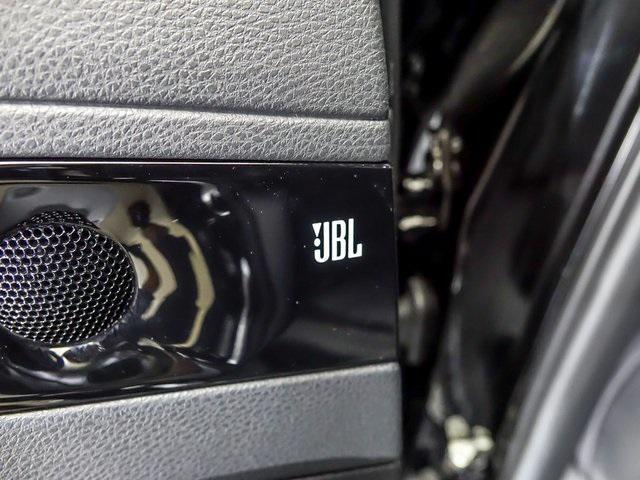 Photo of 2022 Midnight Black Metallic Toyota Avalon