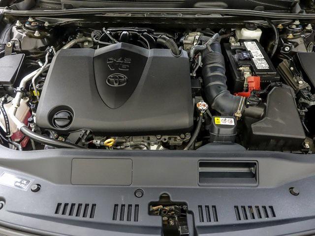 Photo of 2022 Midnight Black Metallic Toyota Avalon