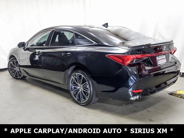 Photo of 2022 Midnight Black Metallic Toyota Avalon