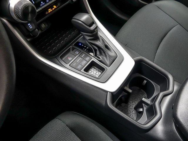 Photo of 2025 Pearl Toyota RAV4