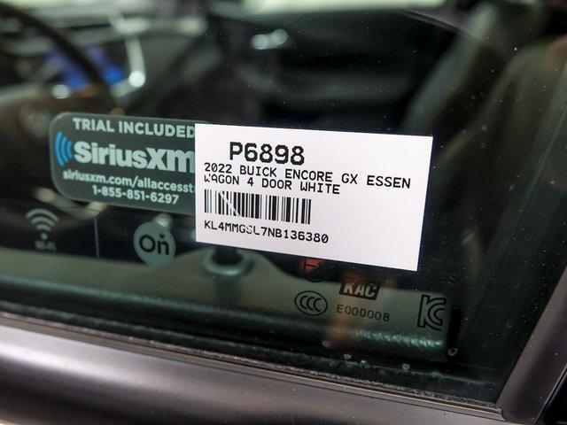 Photo of 2022 White Frost Tricoat Buick Encore GX