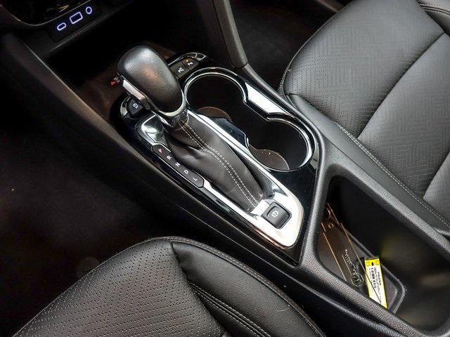 Photo of 2022 White Frost Tricoat Buick Encore GX
