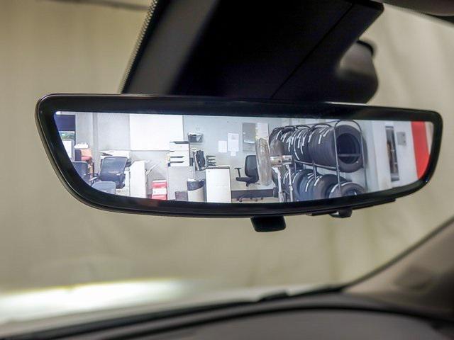 Photo of 2022 White Frost Tricoat Buick Encore GX