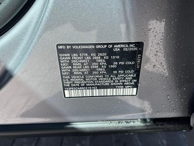 Photo of 2025 Silver Mist Metallic Volkswagen Atlas Cross Sport