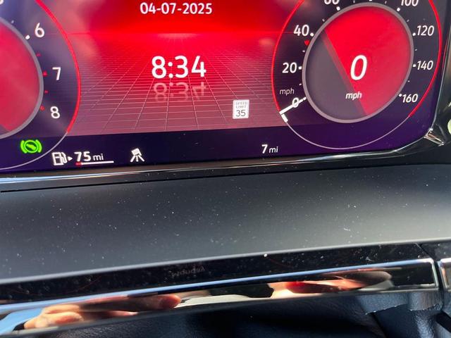 Photo of 2025 Silver Mist Metallic Volkswagen Atlas Cross Sport