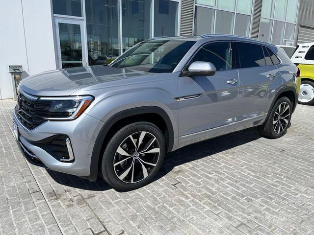 Photo of 2025 Silver Mist Metallic Volkswagen Atlas Cross Sport