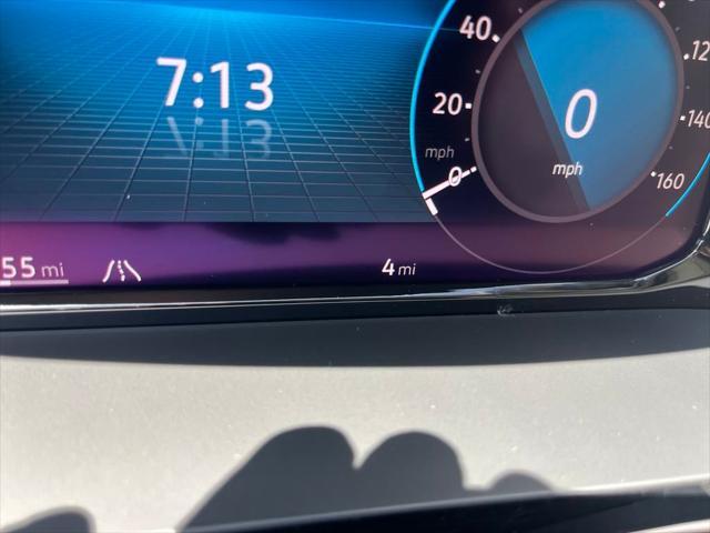Photo of 2025 Opal White Pearl Volkswagen Atlas