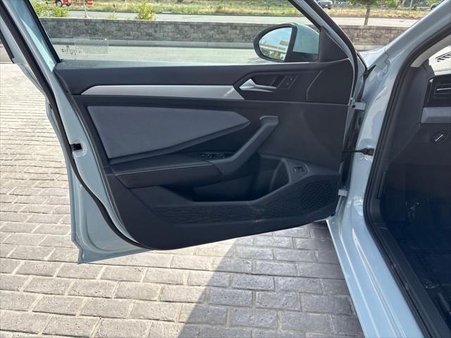 Photo of 2025 Monument Gray Volkswagen Jetta