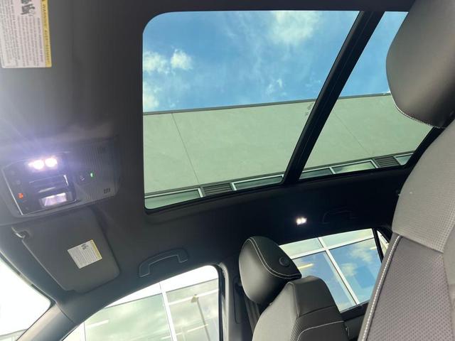 Photo of 2025 Deep Black Pearl Volkswagen Atlas Cross Sport