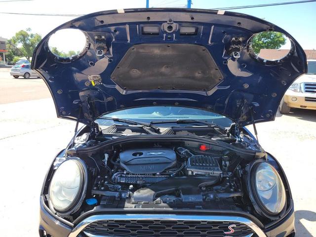 Photo of 2017 MINI Yours Lapisluxury Blue MINI Clubman