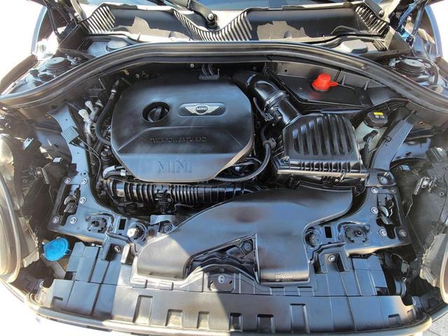 Photo of 2017 MINI Yours Lapisluxury Blue MINI Clubman