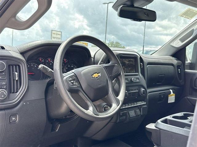 Photo of 2025 Summit White Chevrolet Silverado 2500