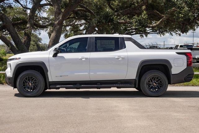 Photo of 2024 Summit White Chevrolet Silverado EV